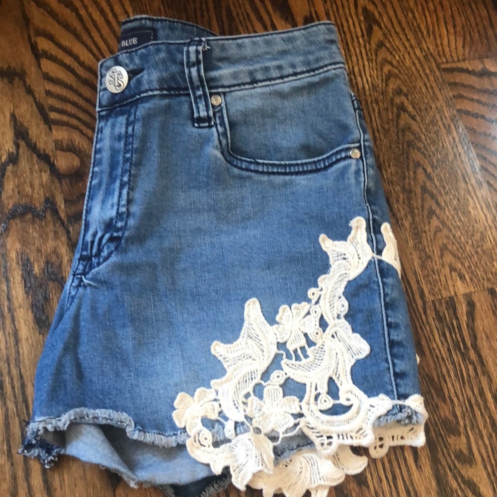 Cute shorts!